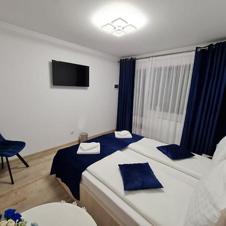 Splendid House Hotel Fagaras Bagian luar foto