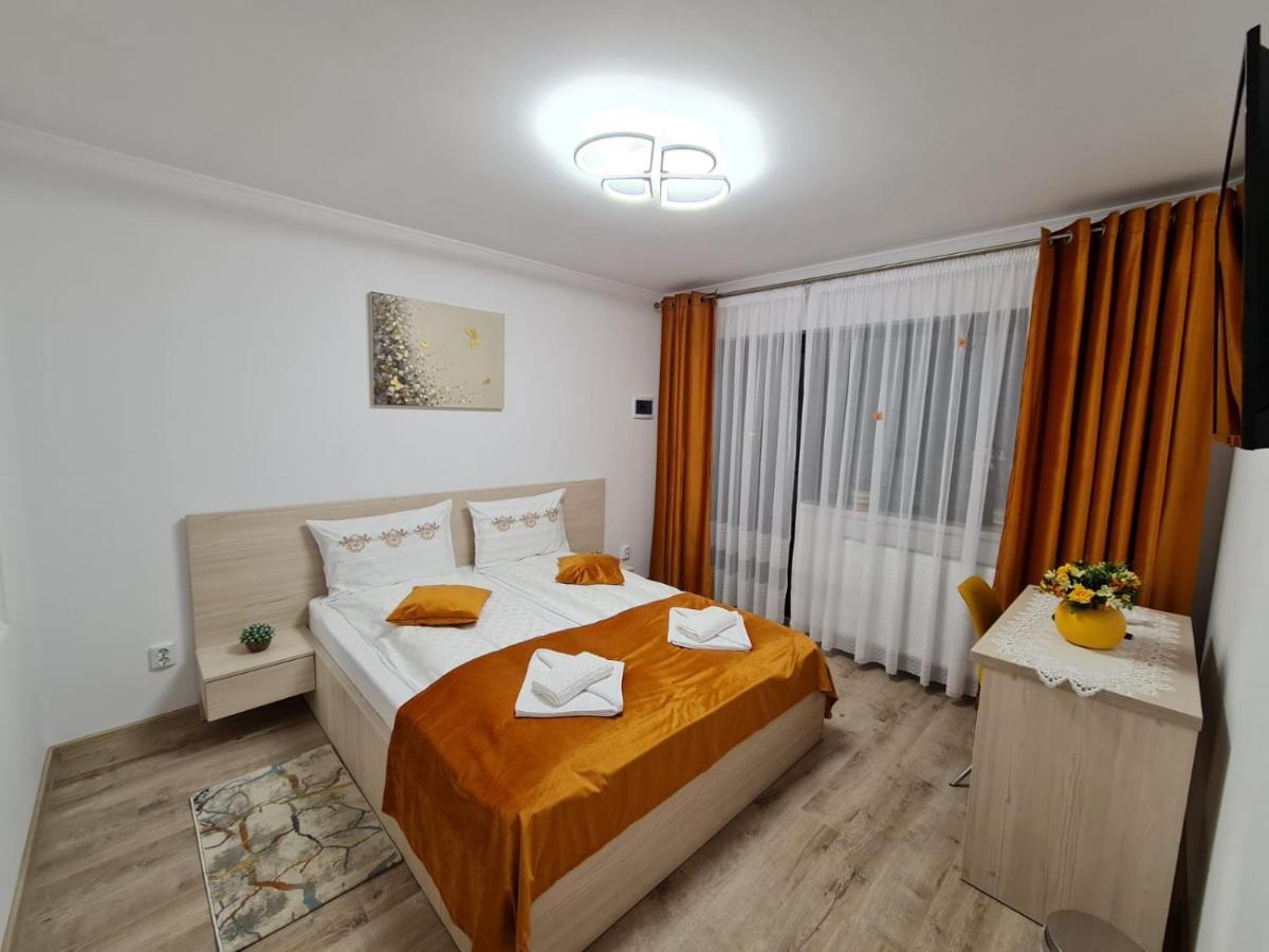 Splendid House Hotel Fagaras Bagian luar foto